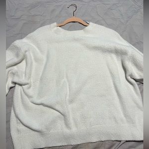 Women's white XL sweater